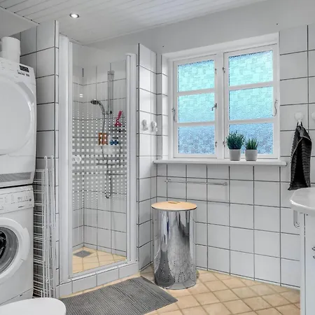 2 Bedroom Awesome In * Dronningmølle
